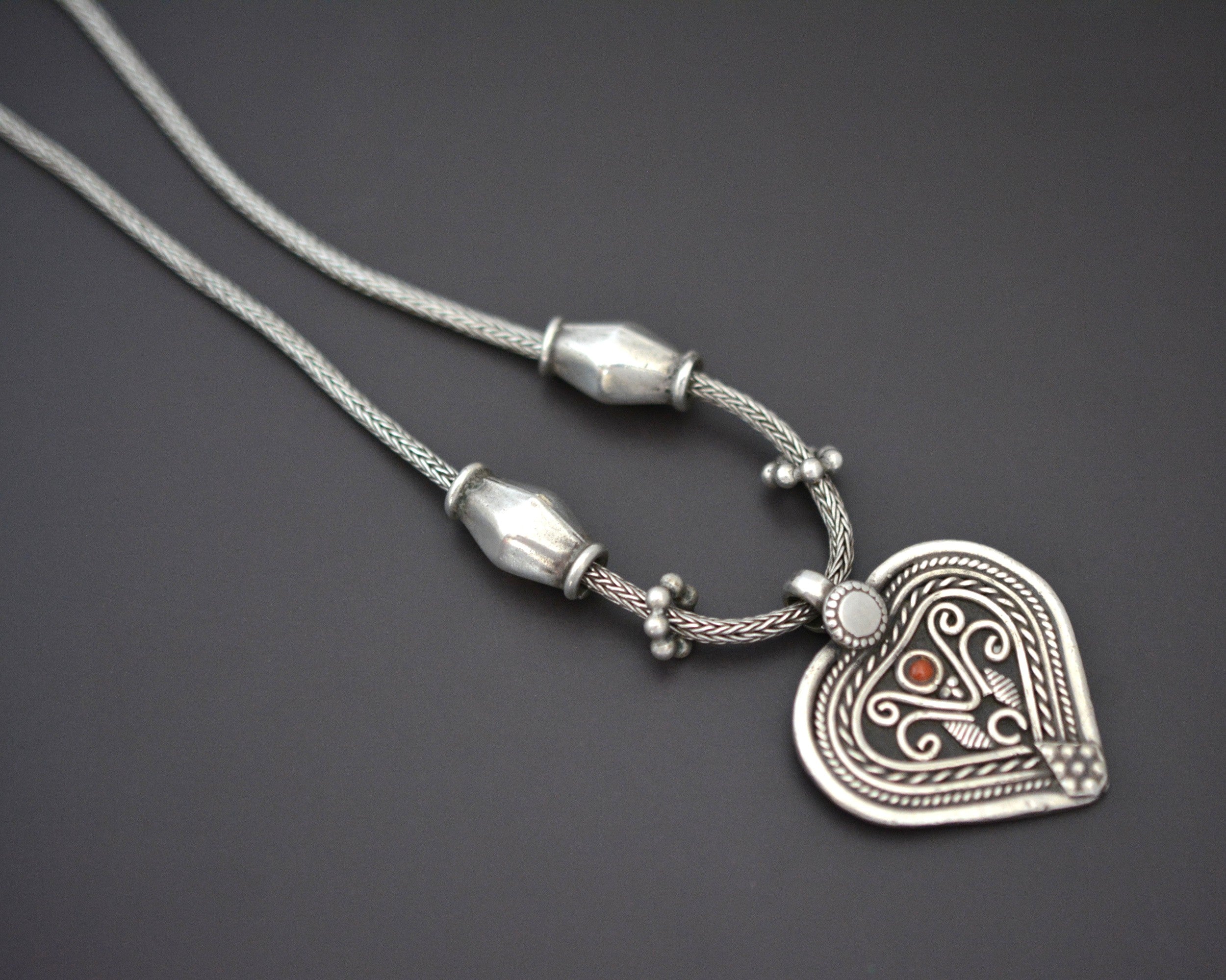 Indian Heart Coral Pendant Silver Beads Necklace with Snake Chain