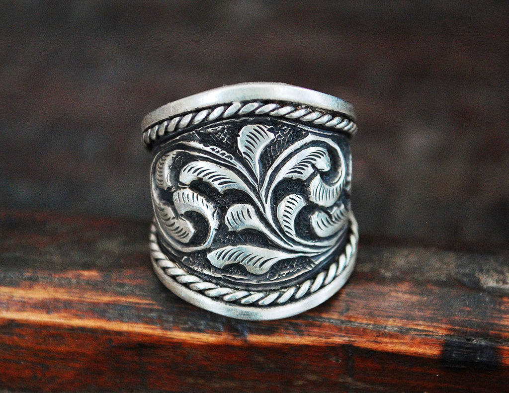 Ethnic Band Ring from India - Size 7+