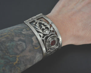 Ethnic Wide Hinged Bracelet with Red Glass - XXS