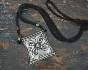 Tuareg Tscherot Gri Gri Amulet Necklace