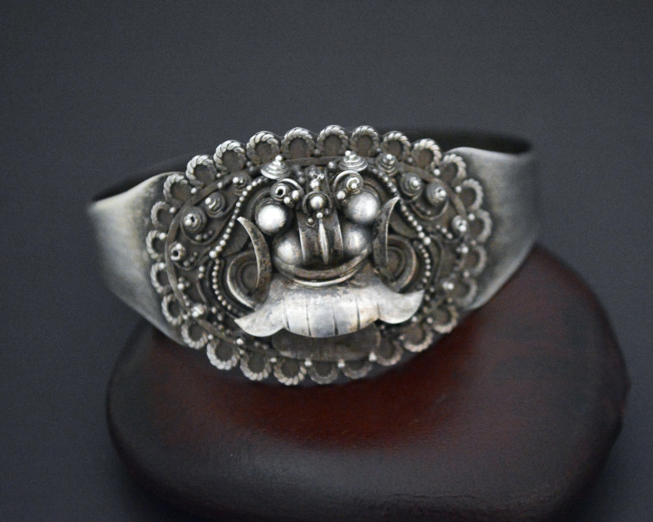 Deco Egyptian Revival Silver Panel Bracelet – Gem Set Love