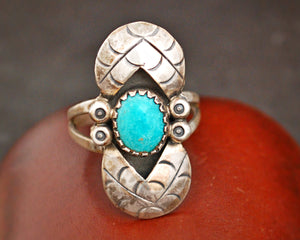 Native American Turquoise Ring - Size 7.5