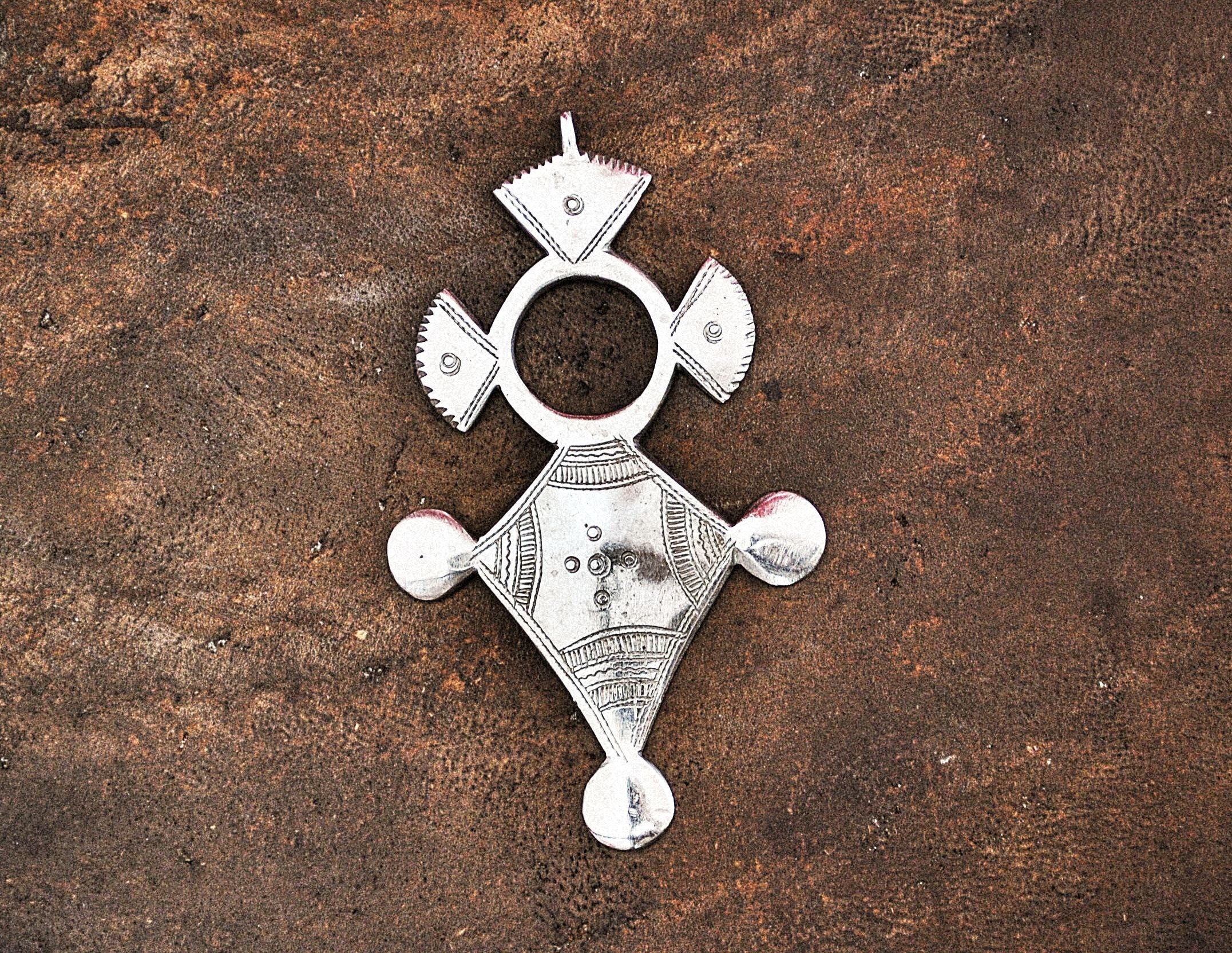 Tuareg Silver Cross Pendant - Tuareg Jewelry