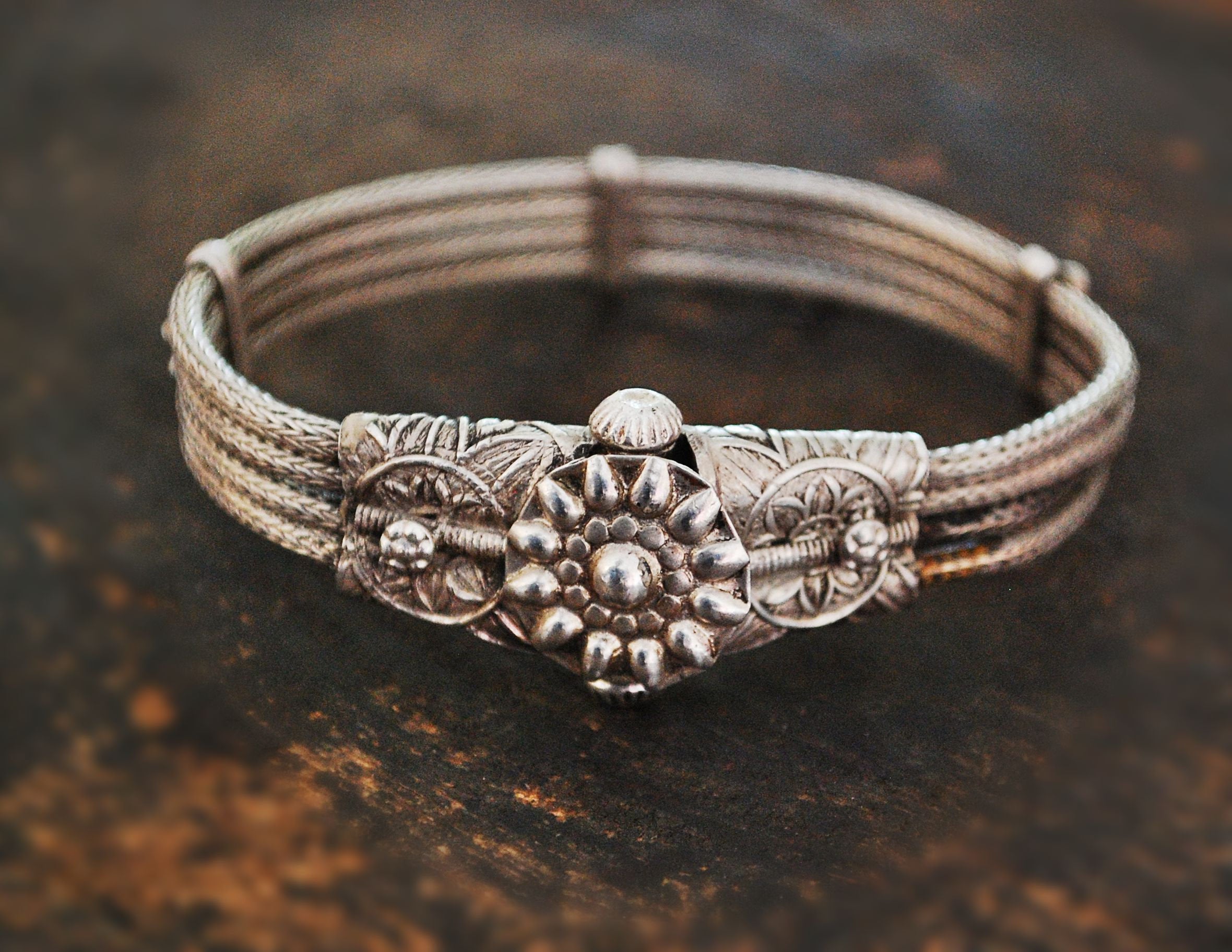 Sparkling Treasure Floral Adjustable Bracelet – The Chandi Studio
